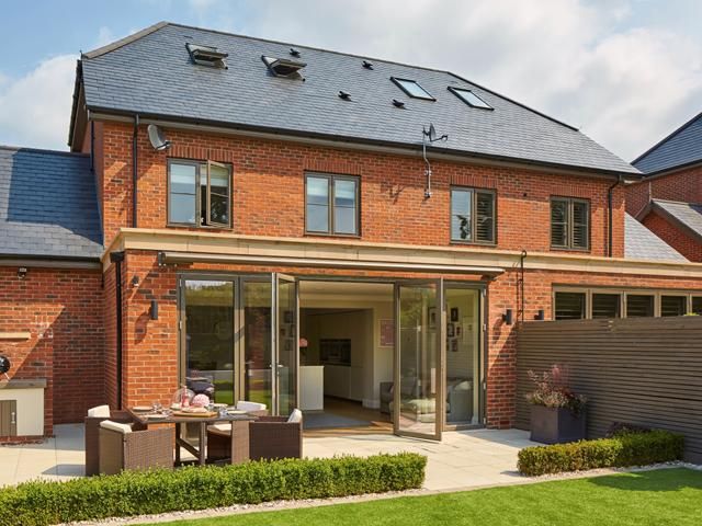 french-bi-fold-doors-12-kireth-ai